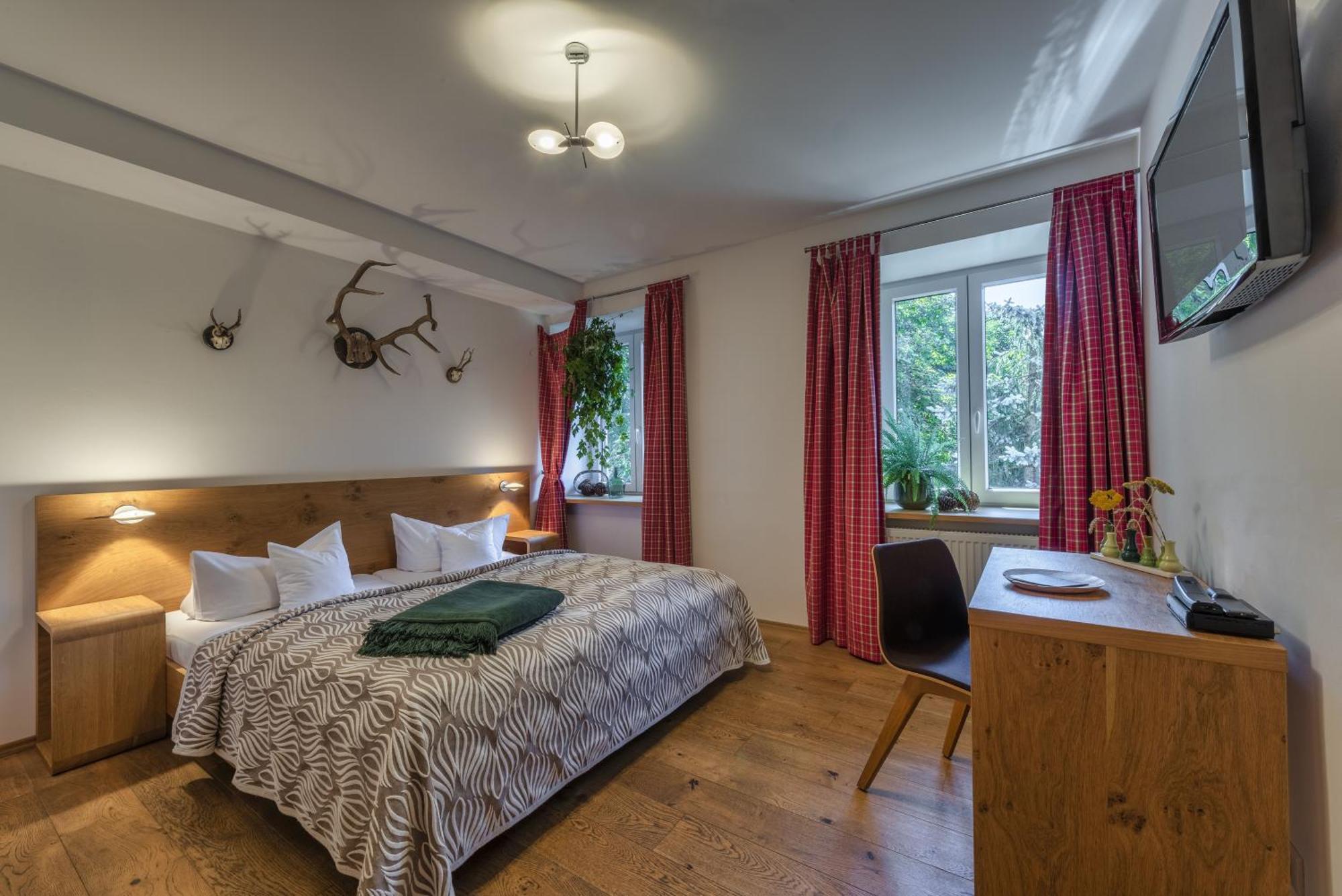 Bio-Landhotel Moarwirt Dietramszell エクステリア 写真